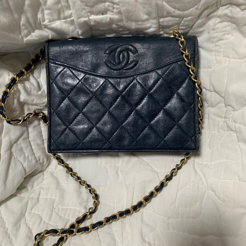Vintage Chanel Navy Blue Matelasse Chain Shoulder Bag